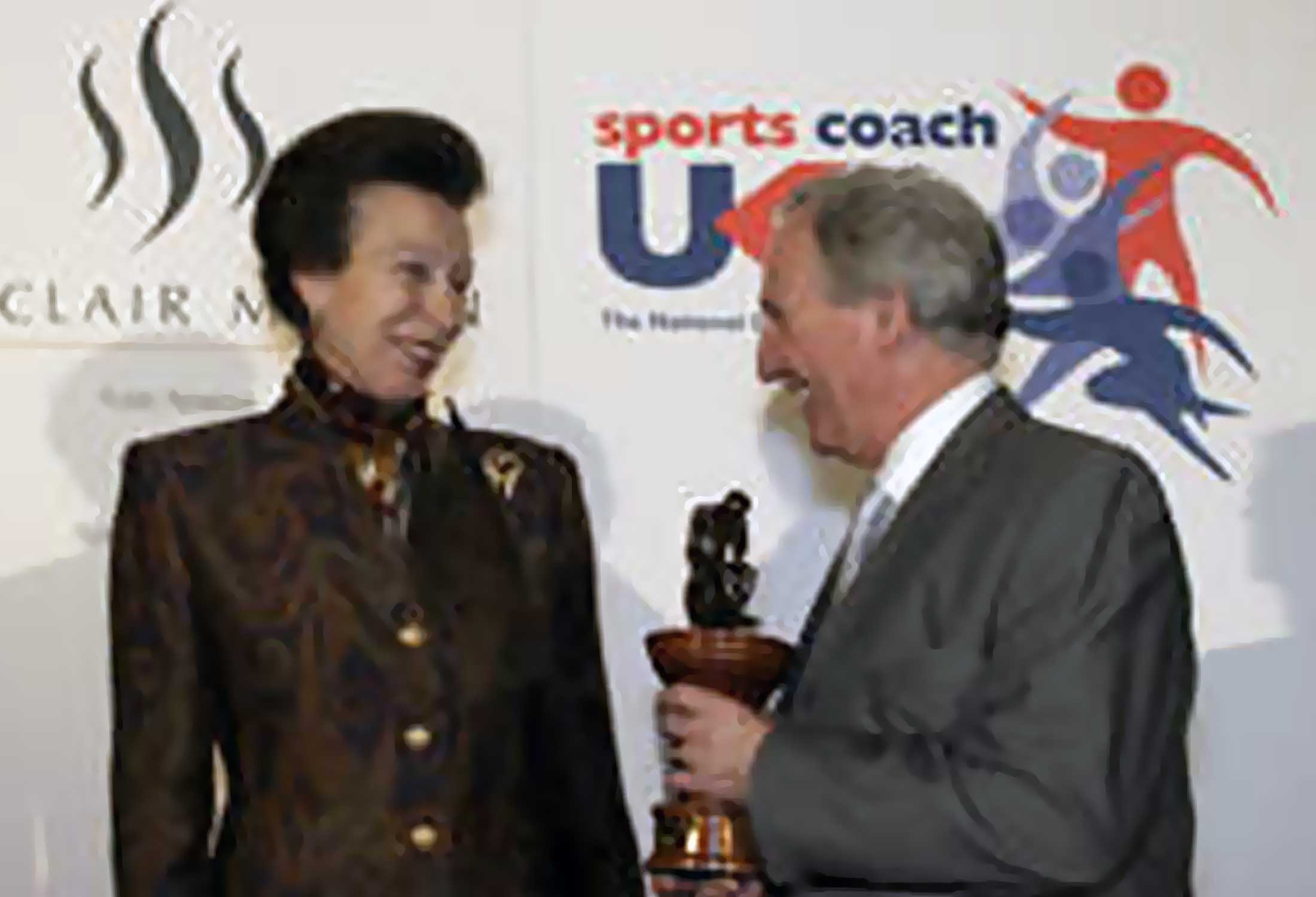 Lloyd Readhead being inducted into the 'Coaching Hall of Fame'.